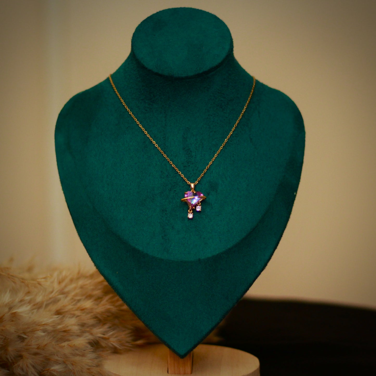 سلسلة قلب كريستال