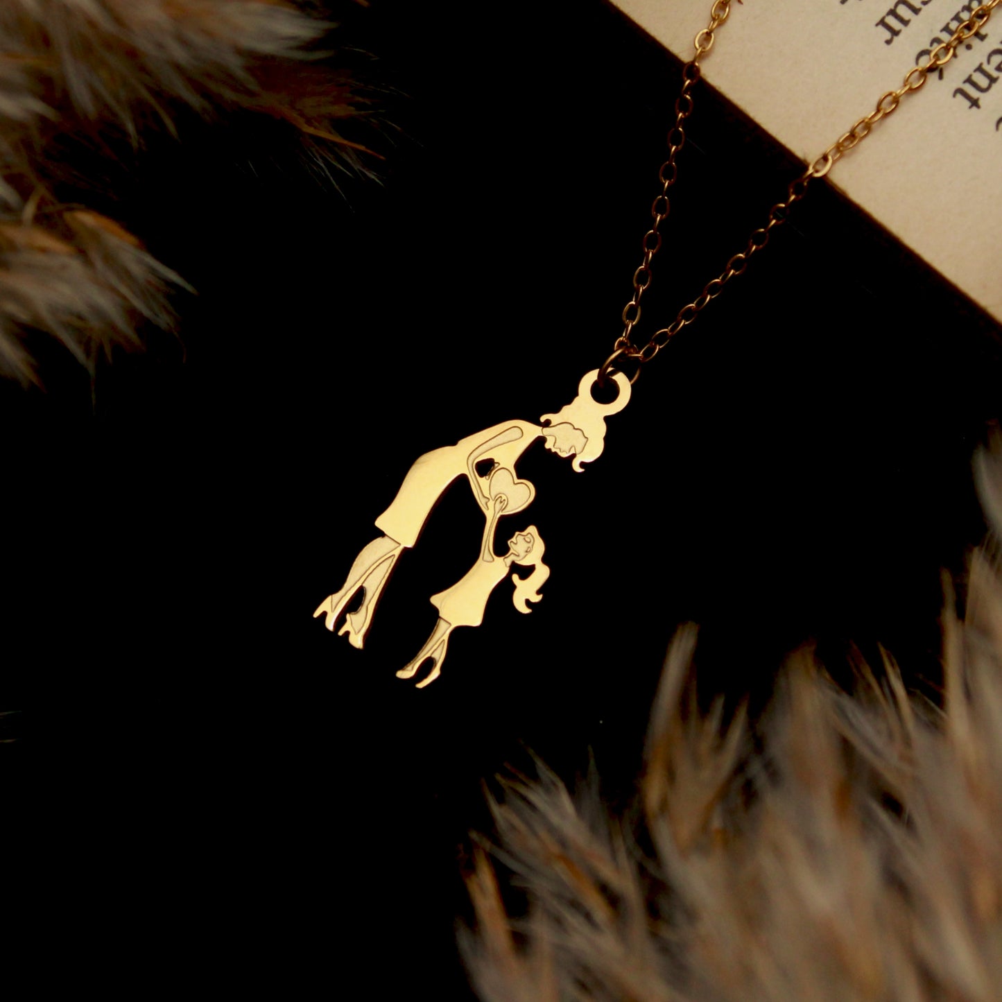 سلسلة رمز الأمومة