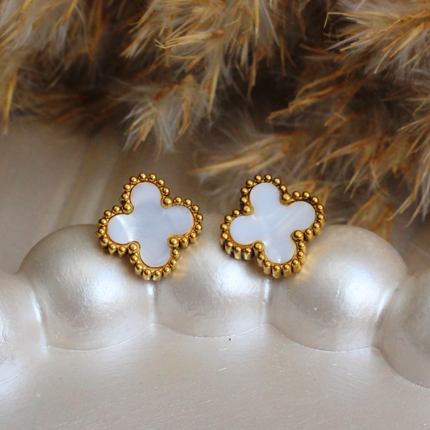 عرض طقم فان كليف أبيض - ٣ قطع