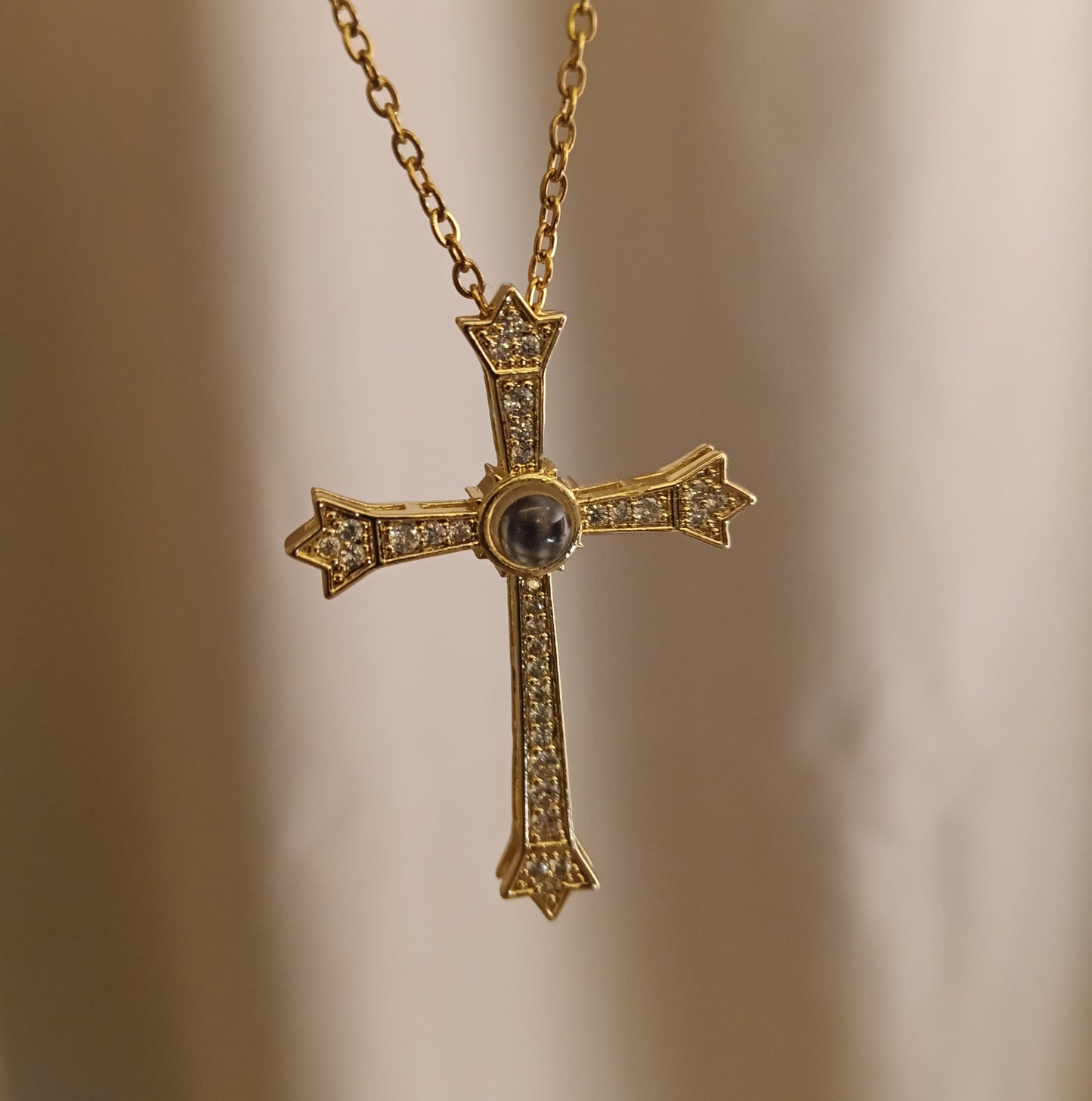 صليب بحبك بكل لغات العالم