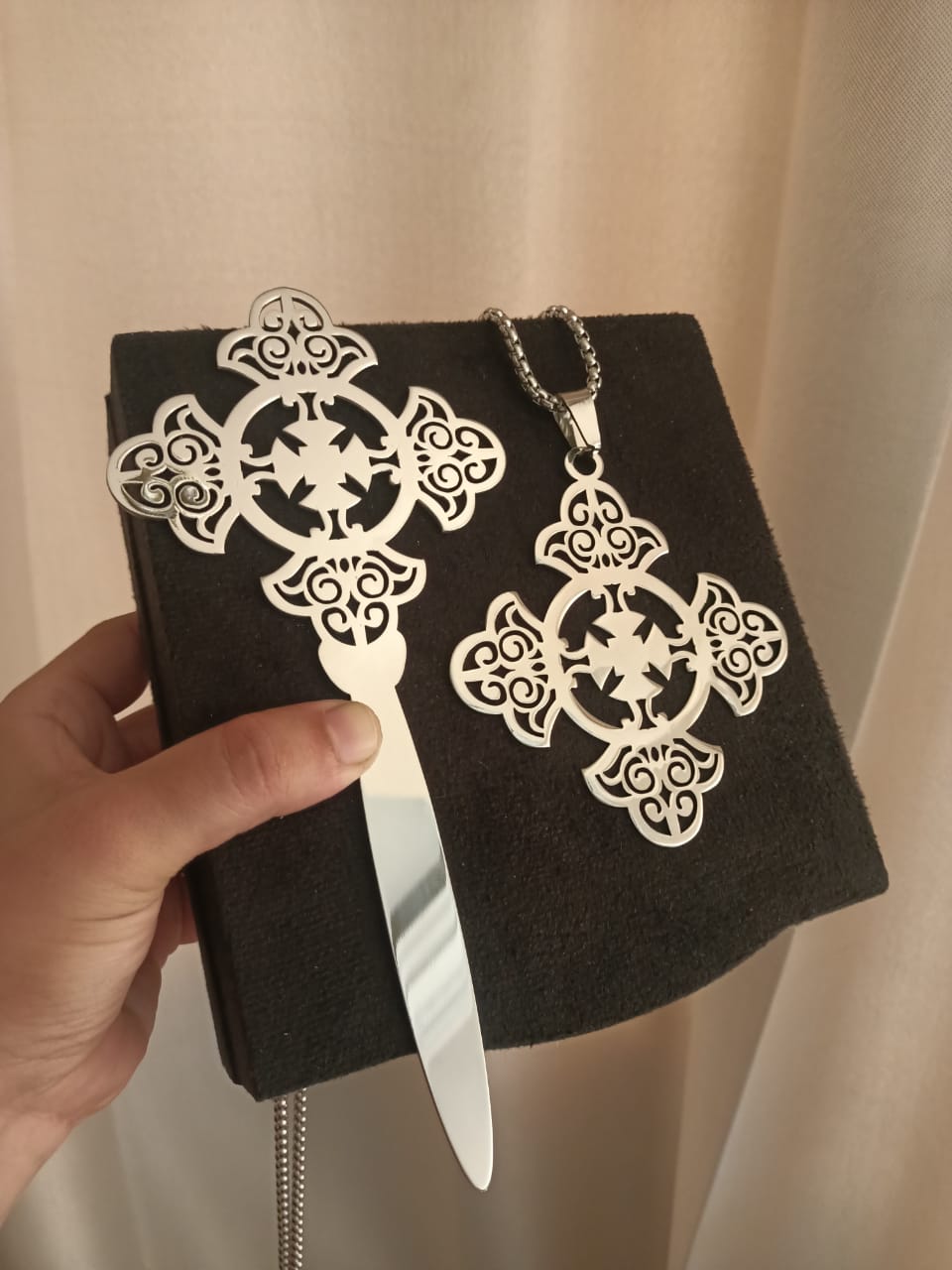 أطقم صلبان آباء كهنة