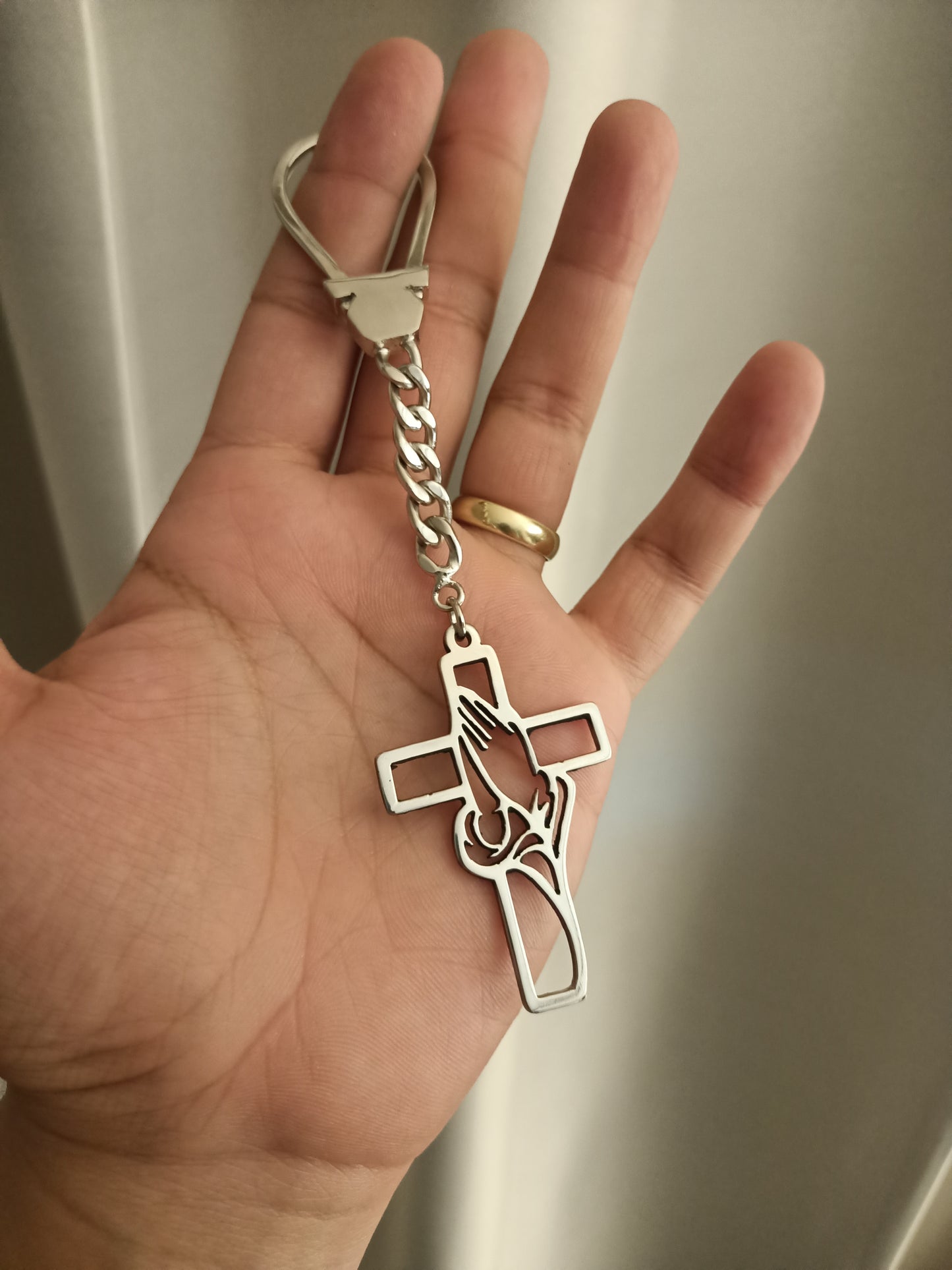 الرجاء سلسلة مع ميدالية